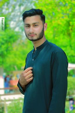 Naveed Khan