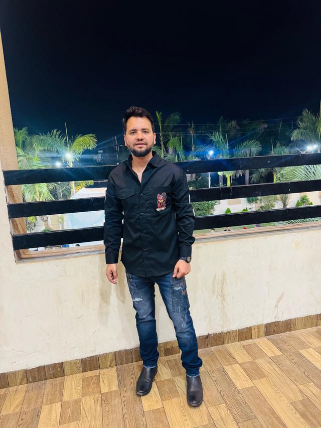 Sarwar Khan
