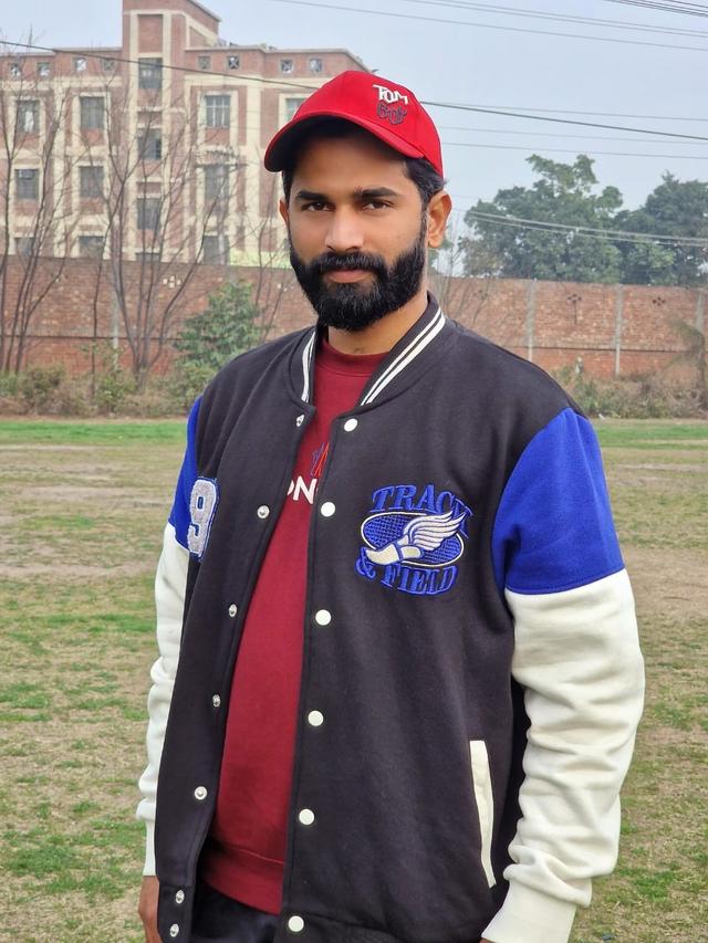 VICKY AWAN