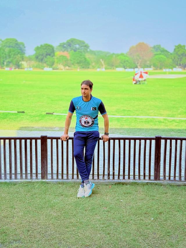 Tariq Khan