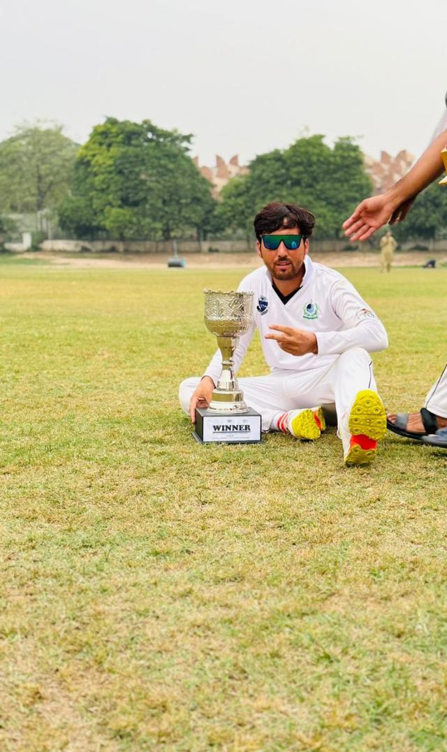 Usman ULLAH